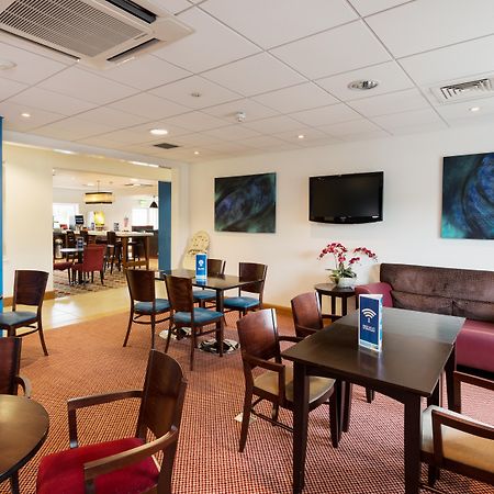 Holiday Inn Express Braintree By Ihg Luaran gambar
