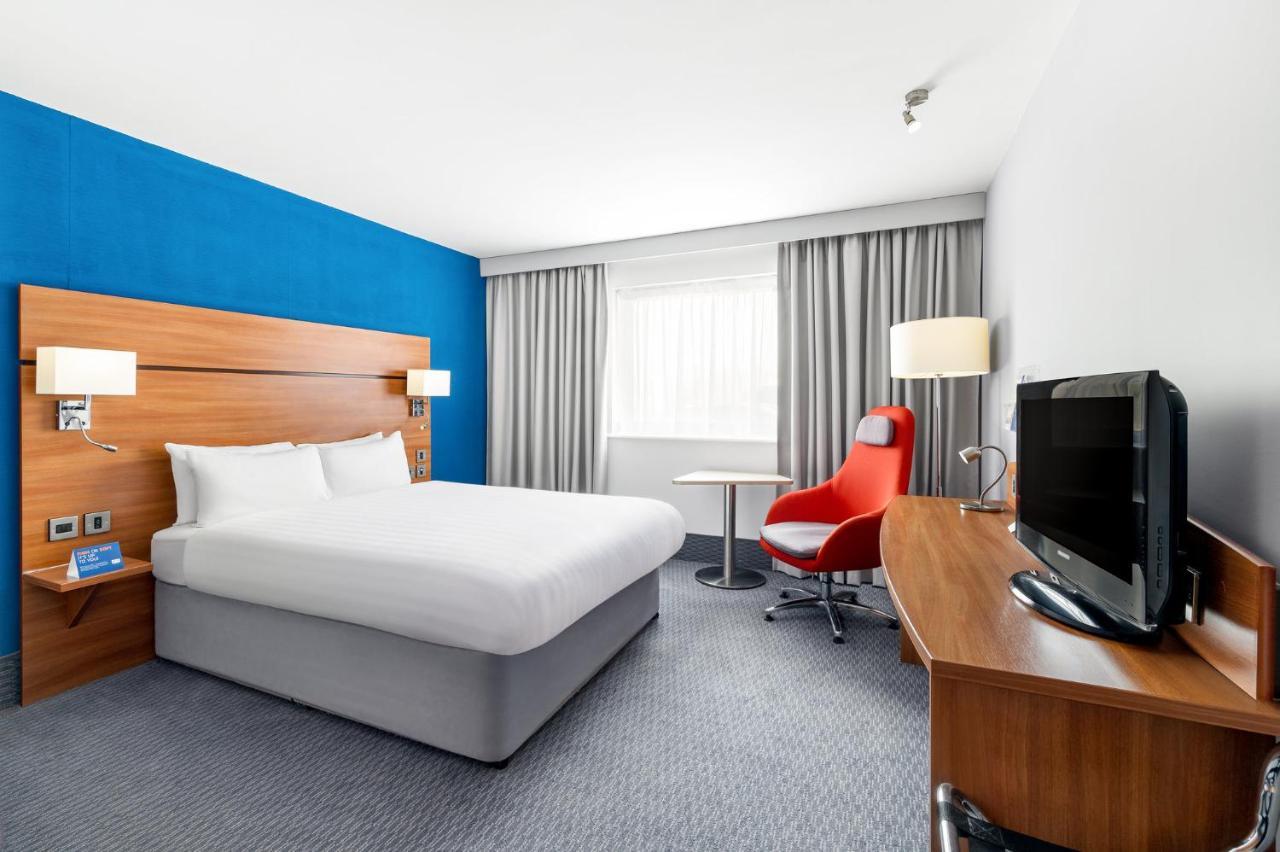 Holiday Inn Express Braintree By Ihg Luaran gambar