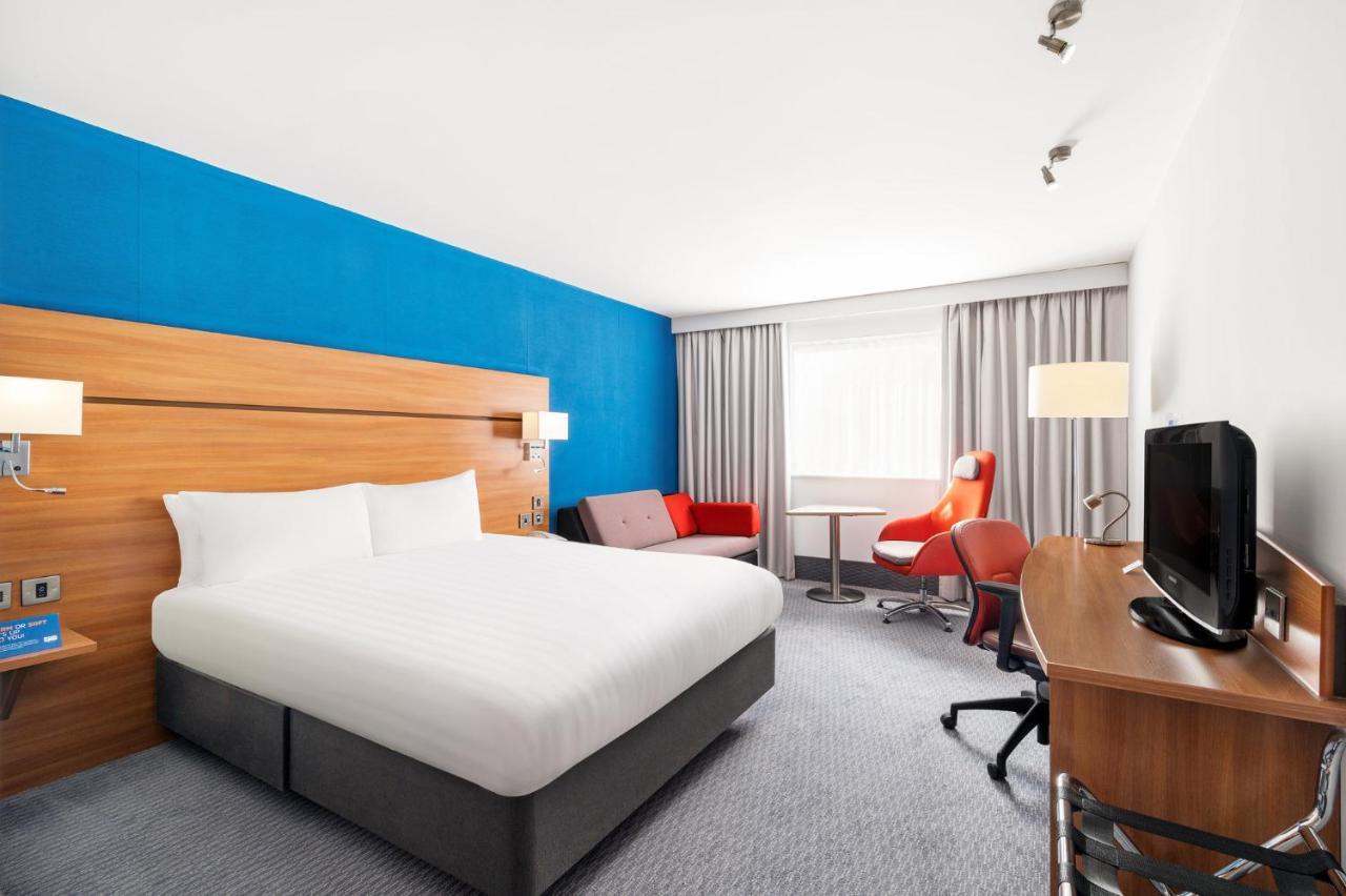 Holiday Inn Express Braintree By Ihg Luaran gambar