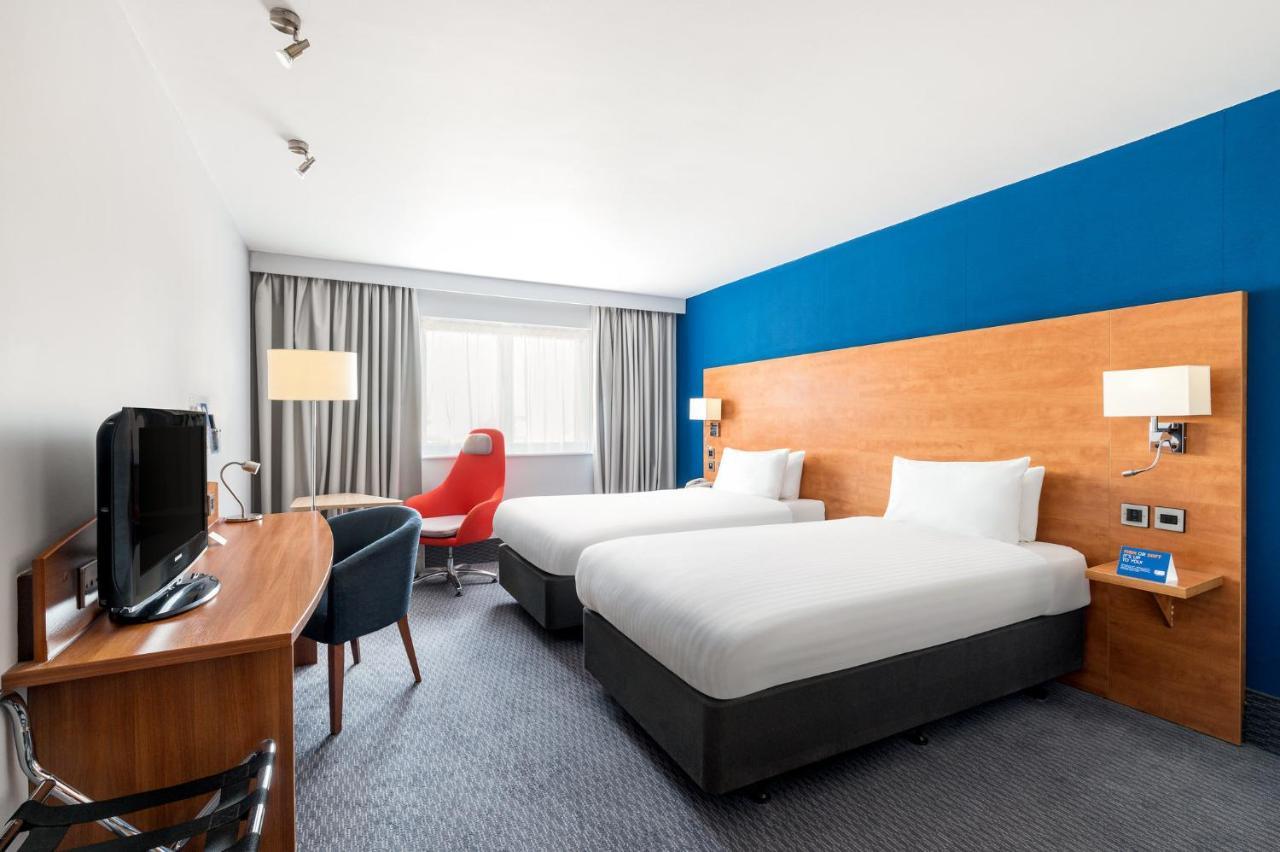 Holiday Inn Express Braintree By Ihg Luaran gambar