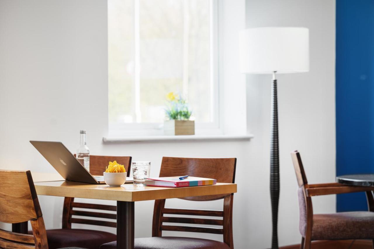 Holiday Inn Express Braintree By Ihg Luaran gambar