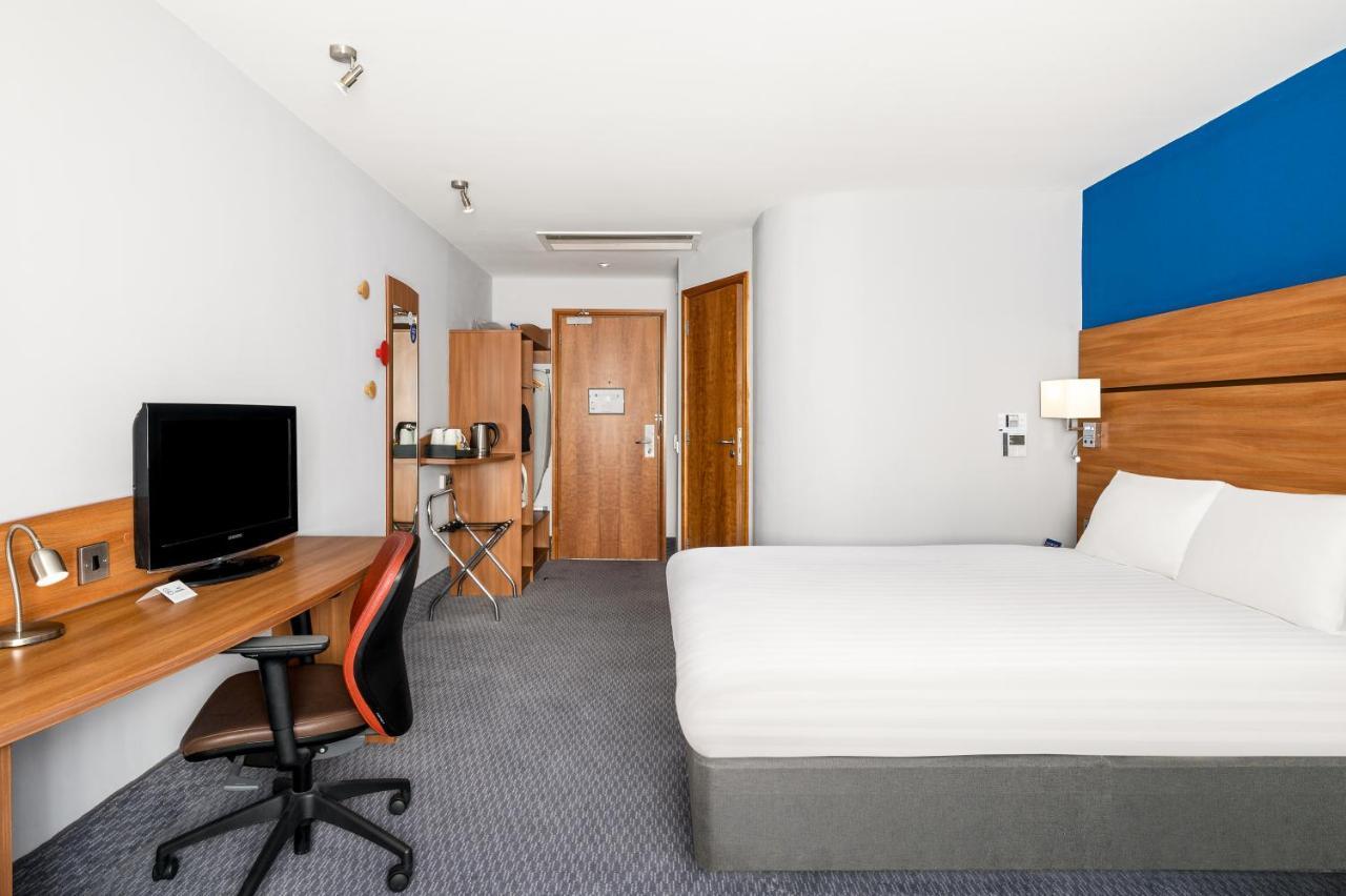 Holiday Inn Express Braintree By Ihg Luaran gambar
